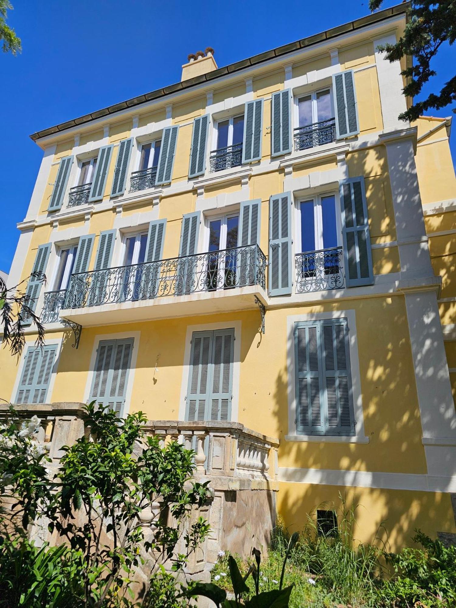L'elegant Hyerois Appartement