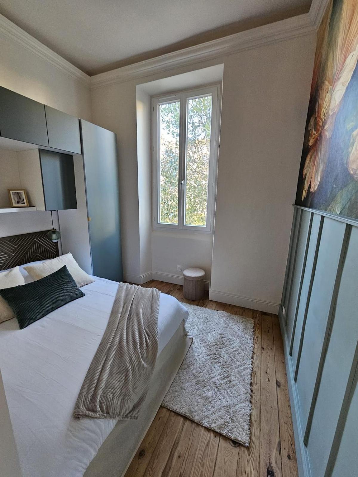 L'elegant Hyerois Apartment Hyeres